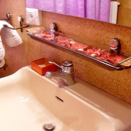 Accademia Bed & Breakfast 4*