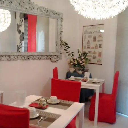 Accademia 4*