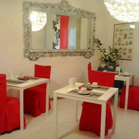 Accademia فندق مبيت وإفطار 4*